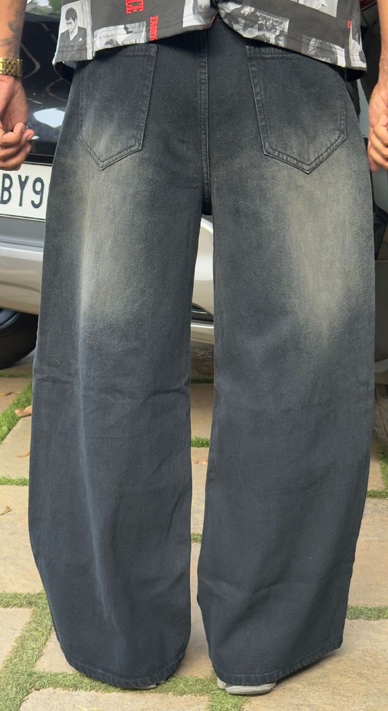Super Baggy  Black faded Jeans