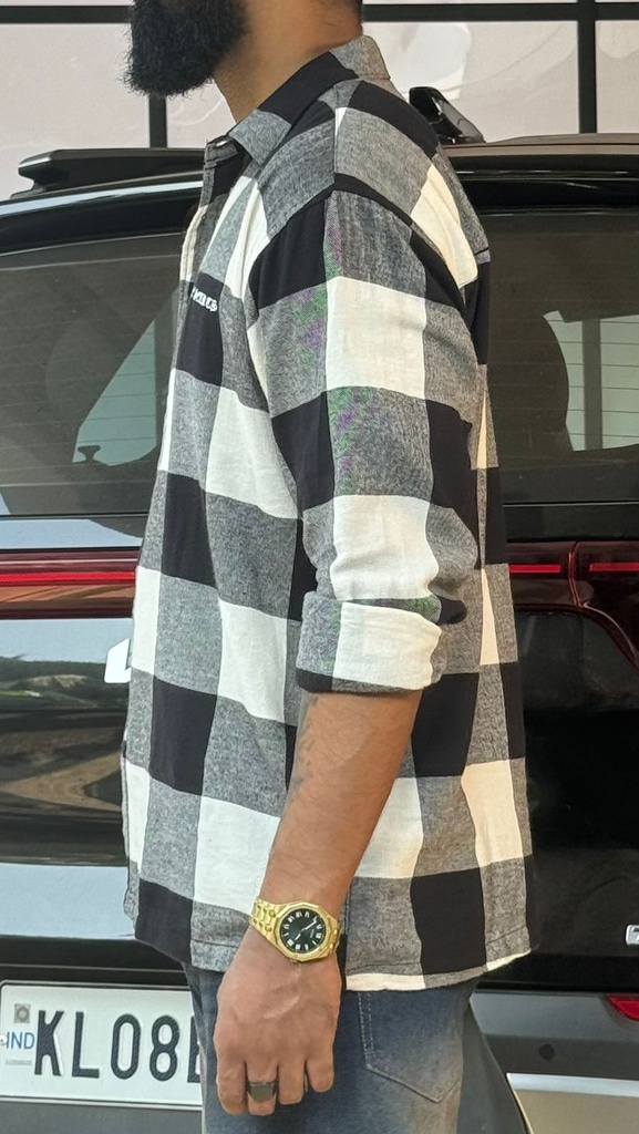 Black and white fullsleeve Flannel boxy Shirt