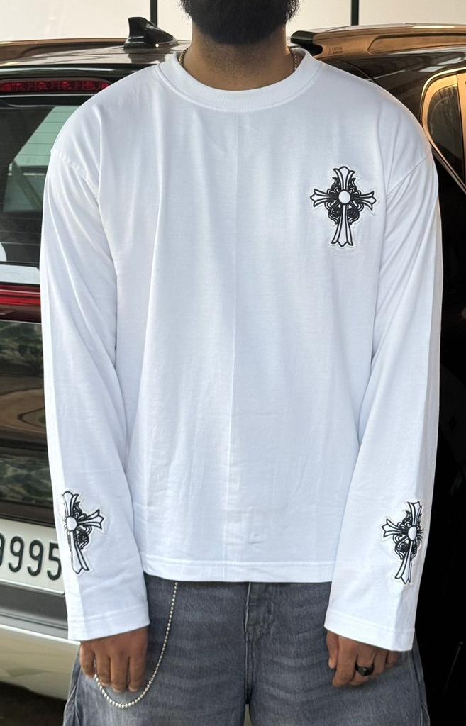 Chrome embroidery IMP look Tshirt - White