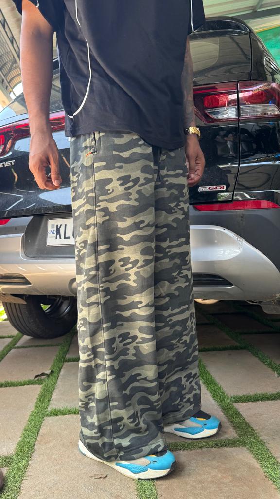 BAGGY  Green Trackpants
