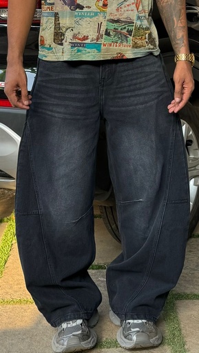 Barrel fit  Black jeans